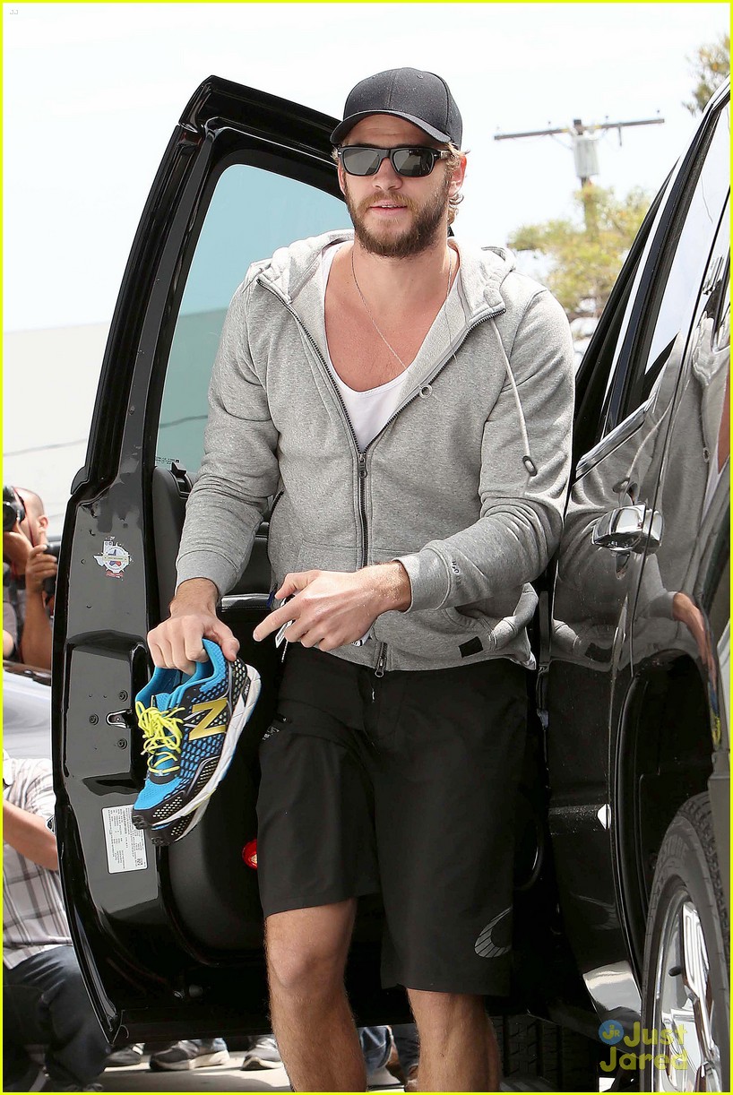 Liam Hemsworth: Gym Time | Photo 550119 - Photo Gallery | Just Jared Jr.