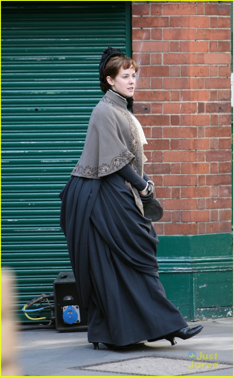 Jena Malone: Filming 'Angelica' In London! | Photo 554334 - Photo ...