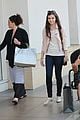 hailee steinfeld shopping with mom 04