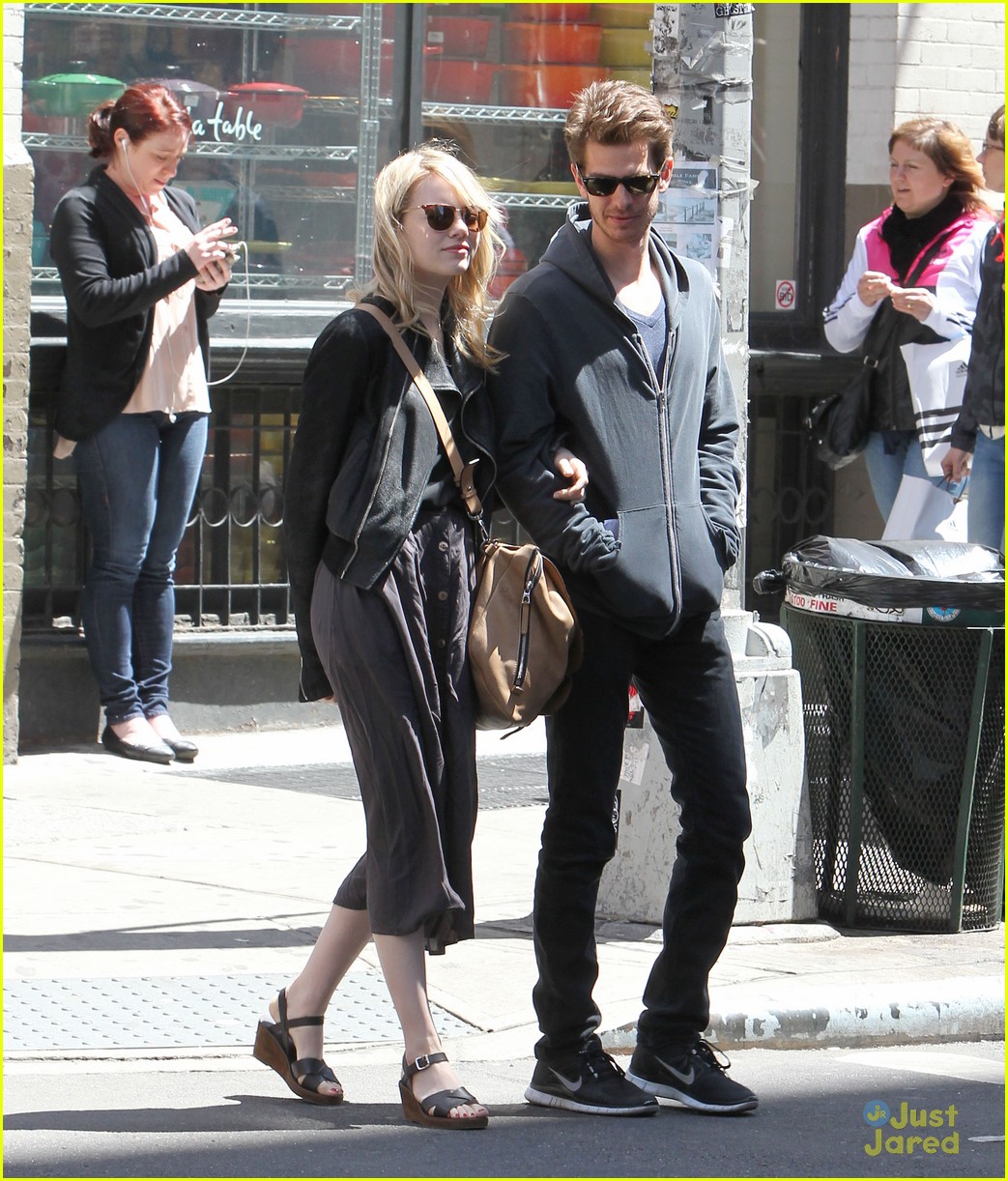 Emma Stone & Andrew Garfield: New York City Stroll | Photo 560900 ...