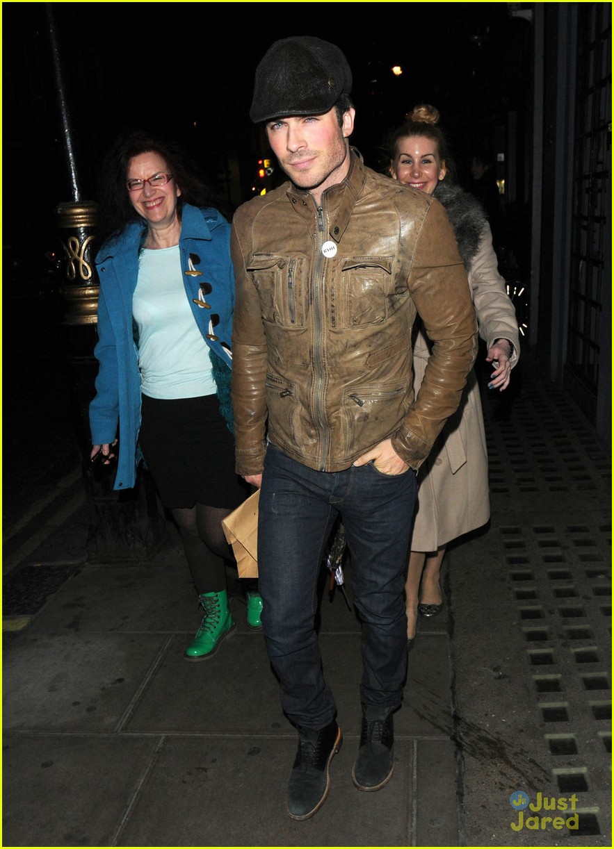 Ian Somerhalder: Late Dinner with Dad in London | Photo 563951 - Photo ...