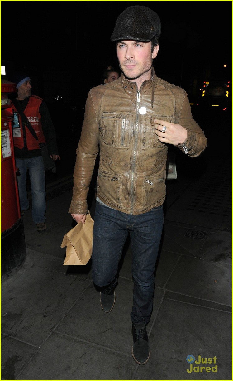 Ian Somerhalder: Late Dinner with Dad in London | Photo 563953 - Photo ...