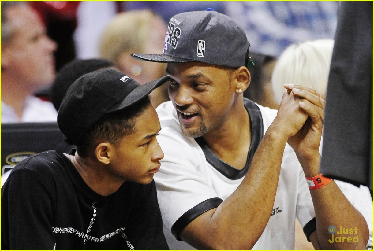 Full Sized Photo of jaden smith miami heat game with dad will 03
