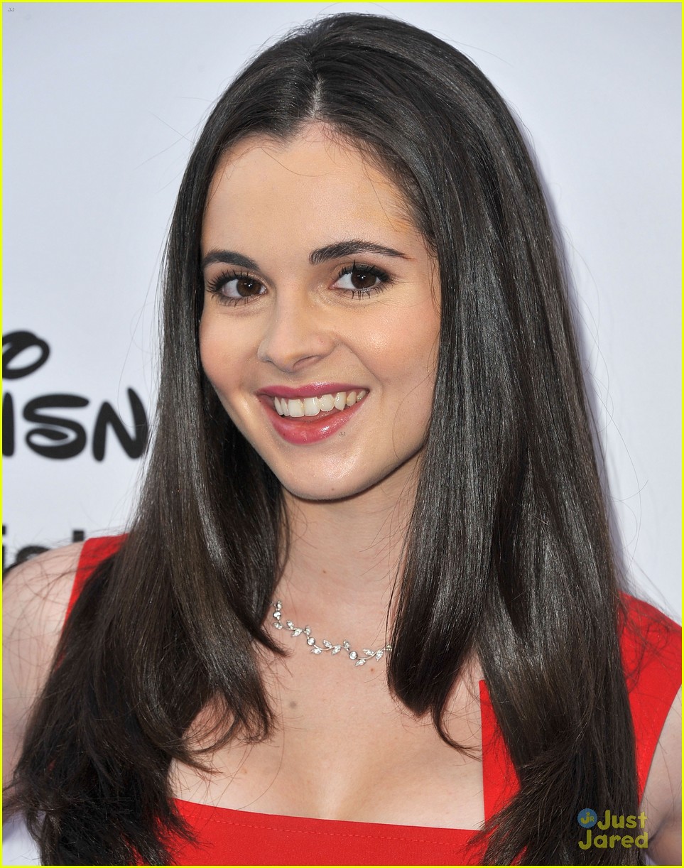 Vanessa Marano & Katie Leclerc: Disney Upfronts 2013 | Photo 563034 ...