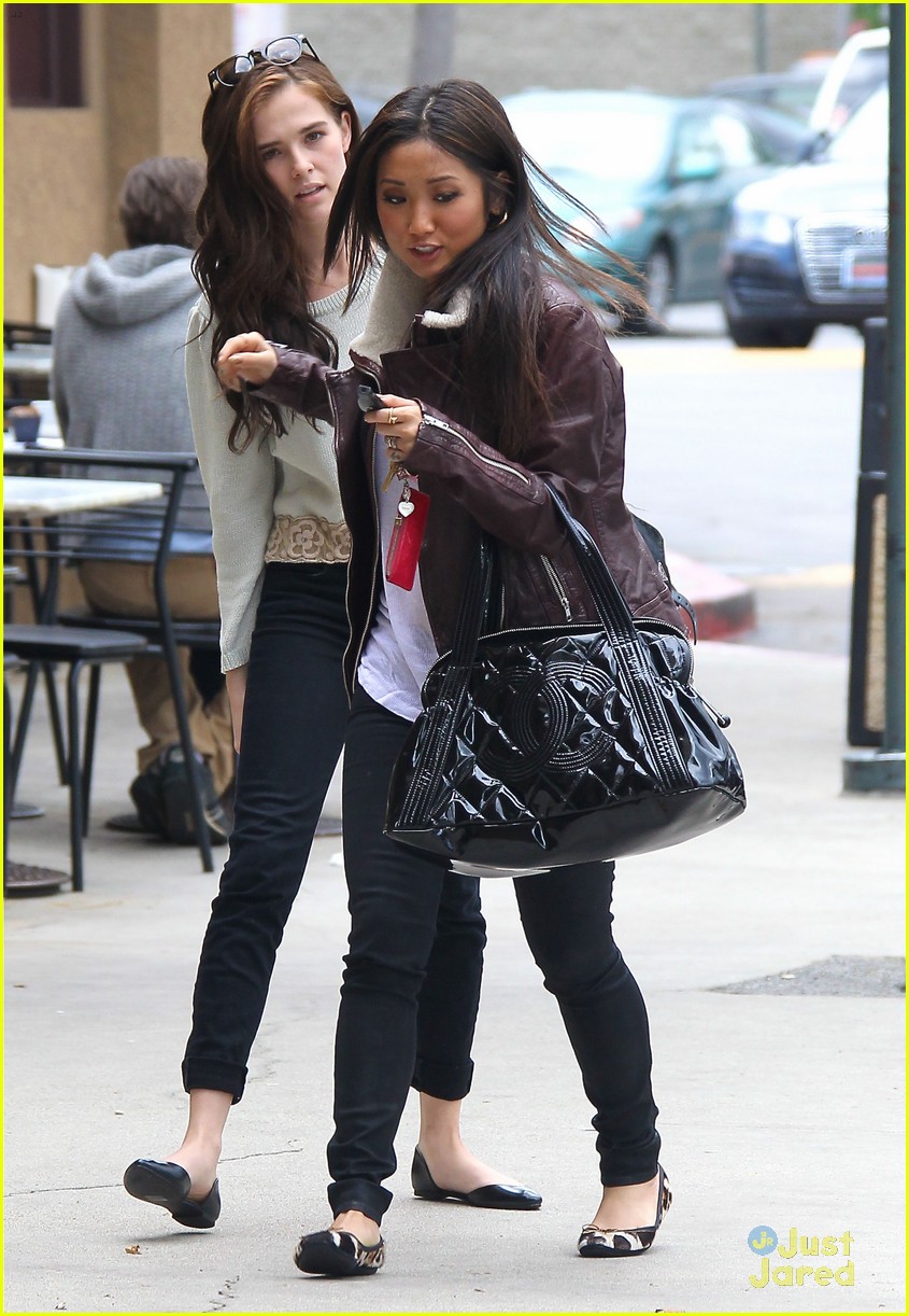 Brenda Song: Lunch in Studio City with Zoey Deutch! | Photo 559163 ...