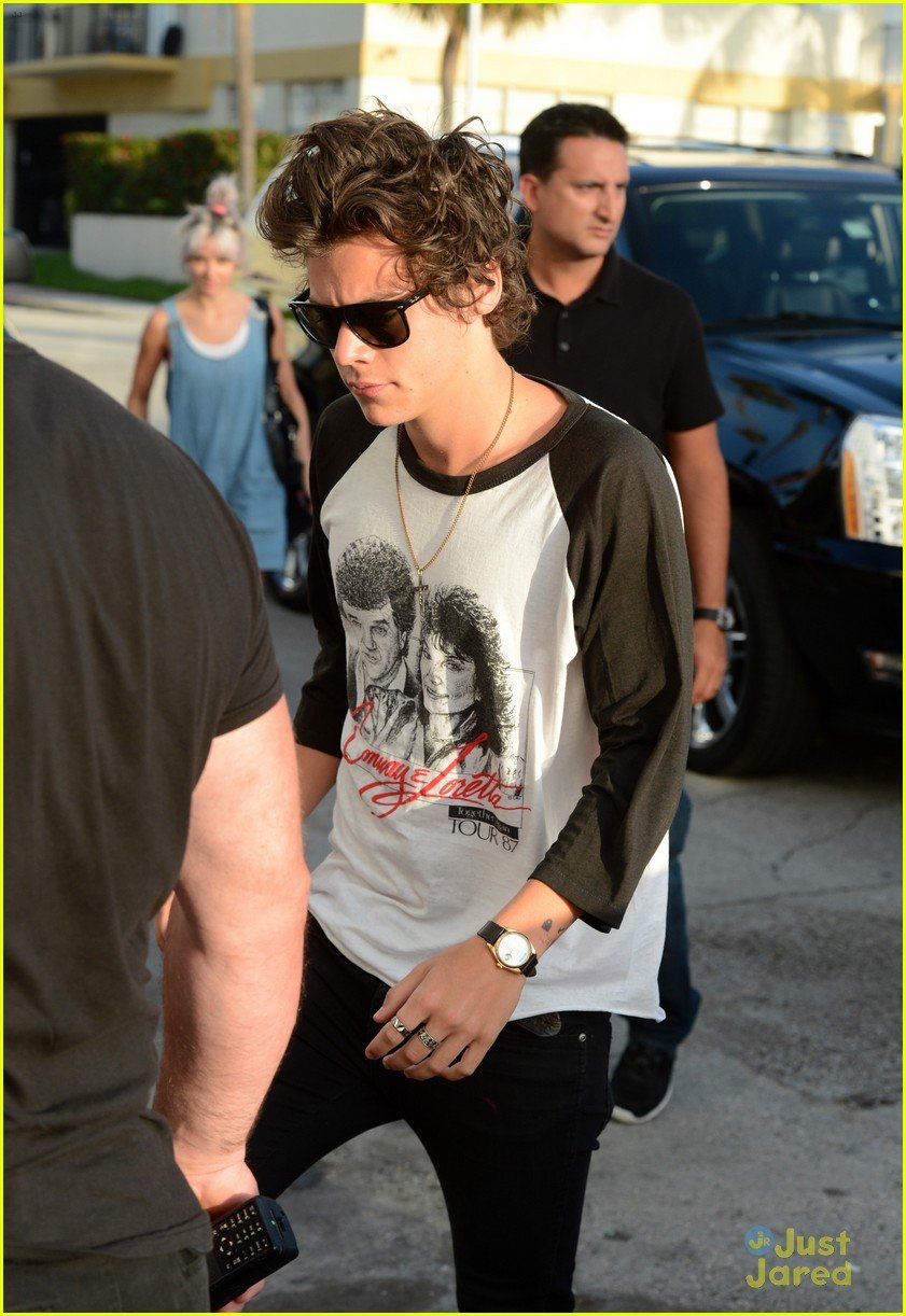 One Direction: Early Morning Studio Session | Photo 568435 - Photo ...