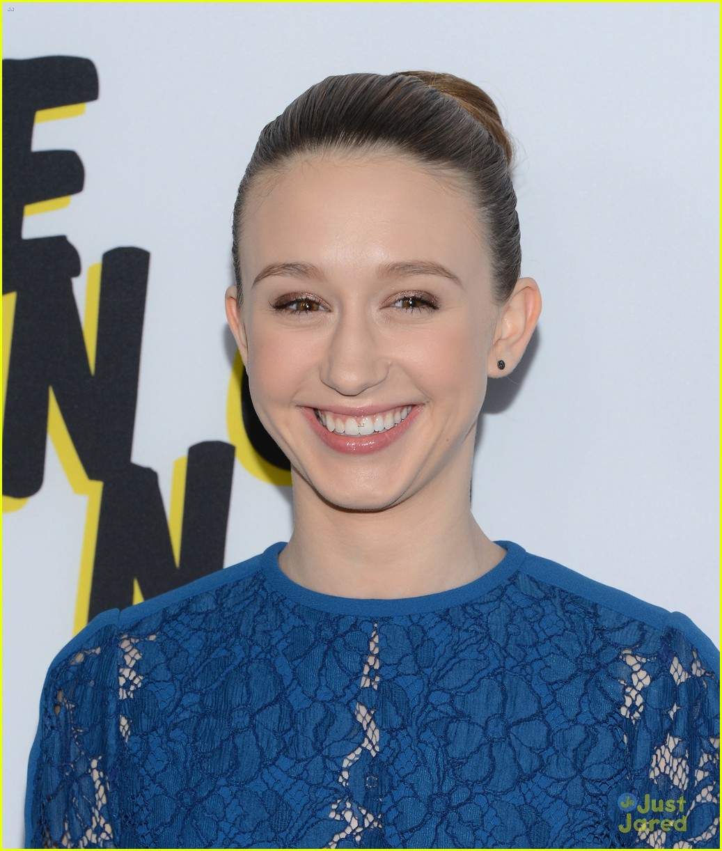 Claire Julien & Taissa Farmiga: 'Bling Ring' L.A. Premiere | Photo ...