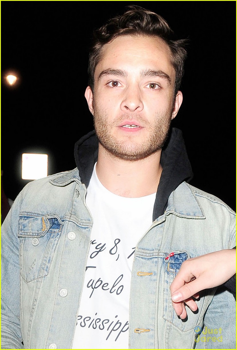 Full Sized Photo of ed westwick birthday night out 03 | Ed Westwick