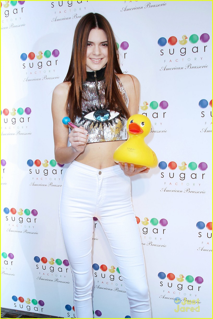 Kendall Jenner: Sugar Factory Grand Opening Party | Photo 570932 ...