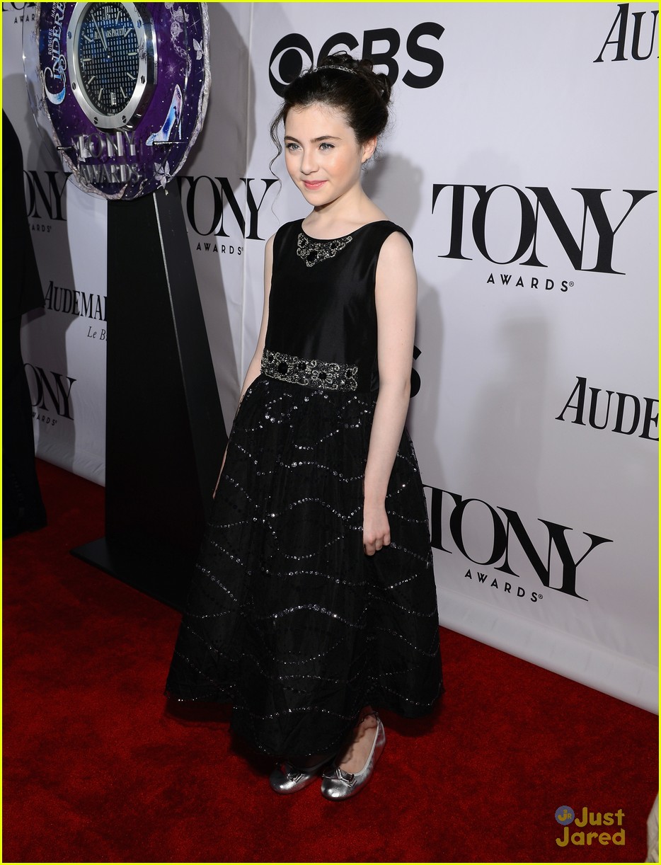 Lilla Crawford Tony Awards Annie Performance Watch Now Photo Lilla Crawford Pictures Just Jared Jr