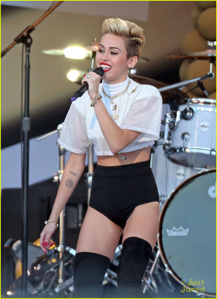 Miley Cyrus Jimmy Kimmel Live Performance Watch Now Photo 572446 Photo Gallery Just 1065