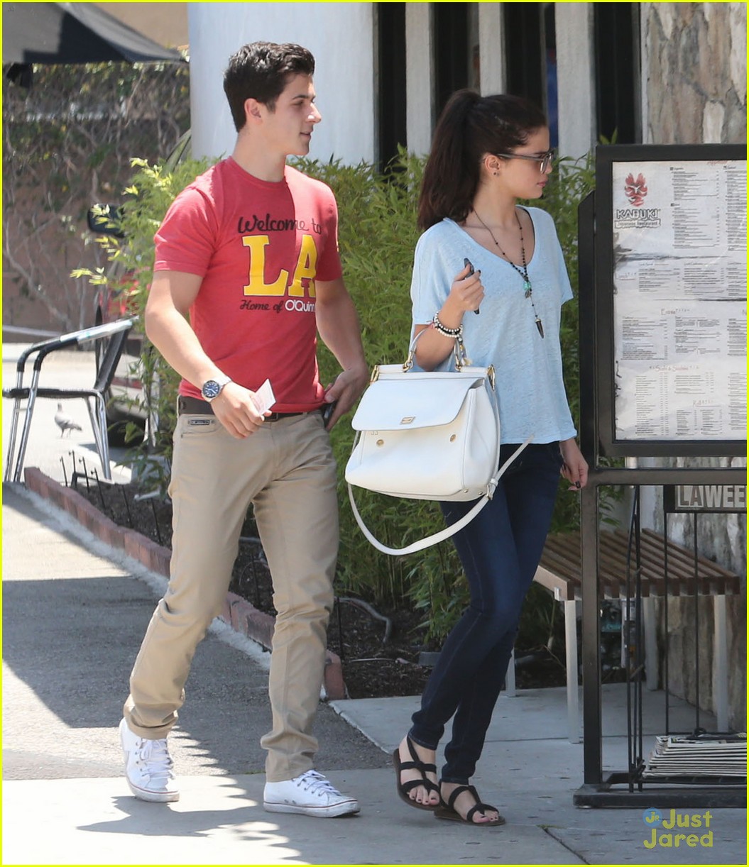 Full Sized Photo of selena gomez david henrie la lunch 17 | Selena