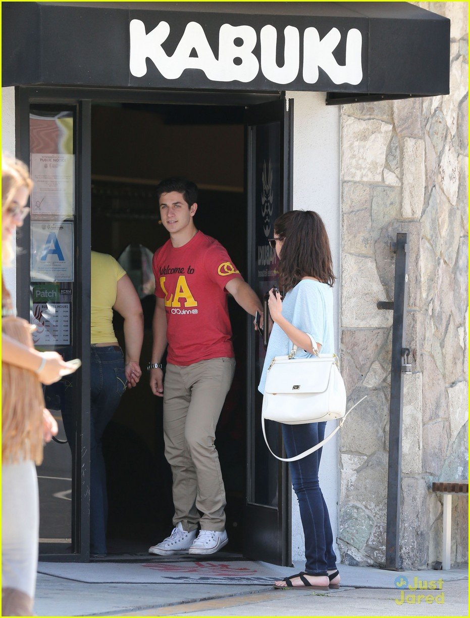 Full Sized Photo of selena gomez david henrie la lunch 20 | Selena