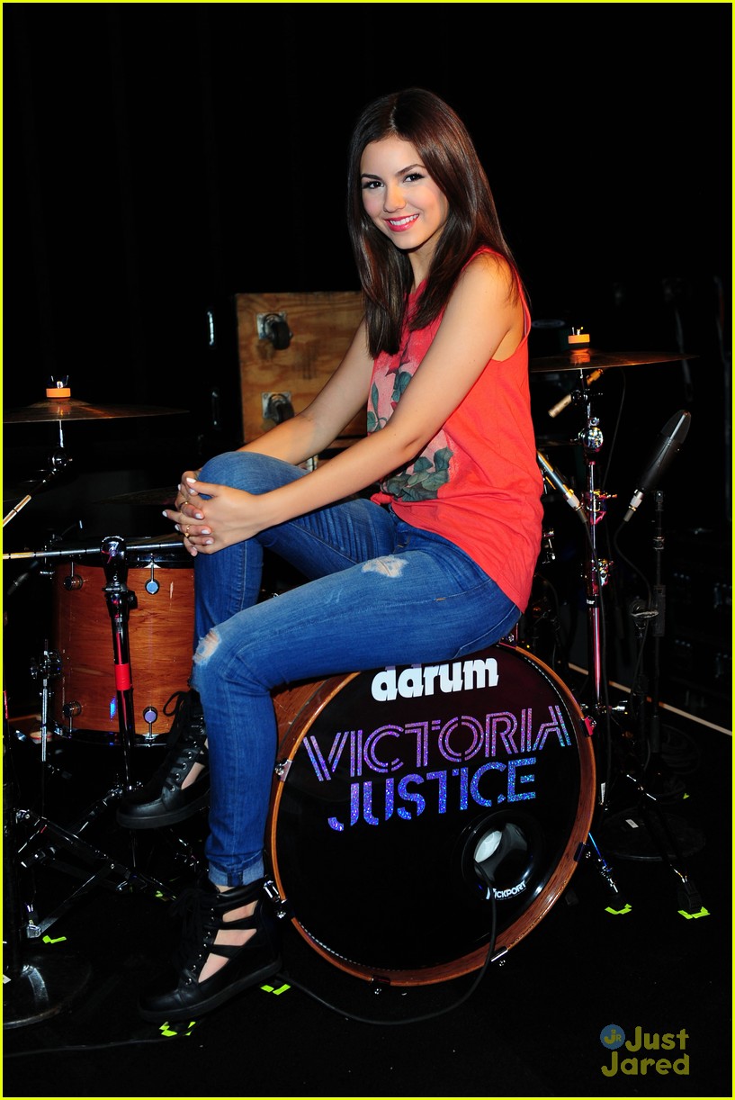 Victoria Justice Summer Break Tour Rehearsals! Photo 571078 Photo