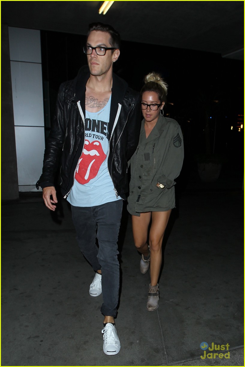 Ashley Tisdale & Christopher French: Monday Movie Date! | Photo 579977 ...