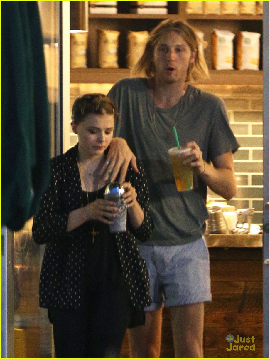 Full Sized Photo of chloe moretz starbucks stop with brother trevor 08