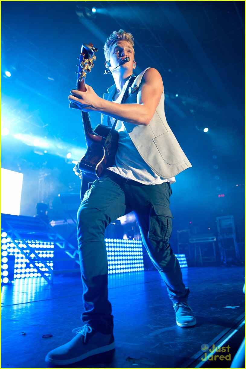 Cody Simpson Fox & Friends Concert Pics! Photo 578621 Photo