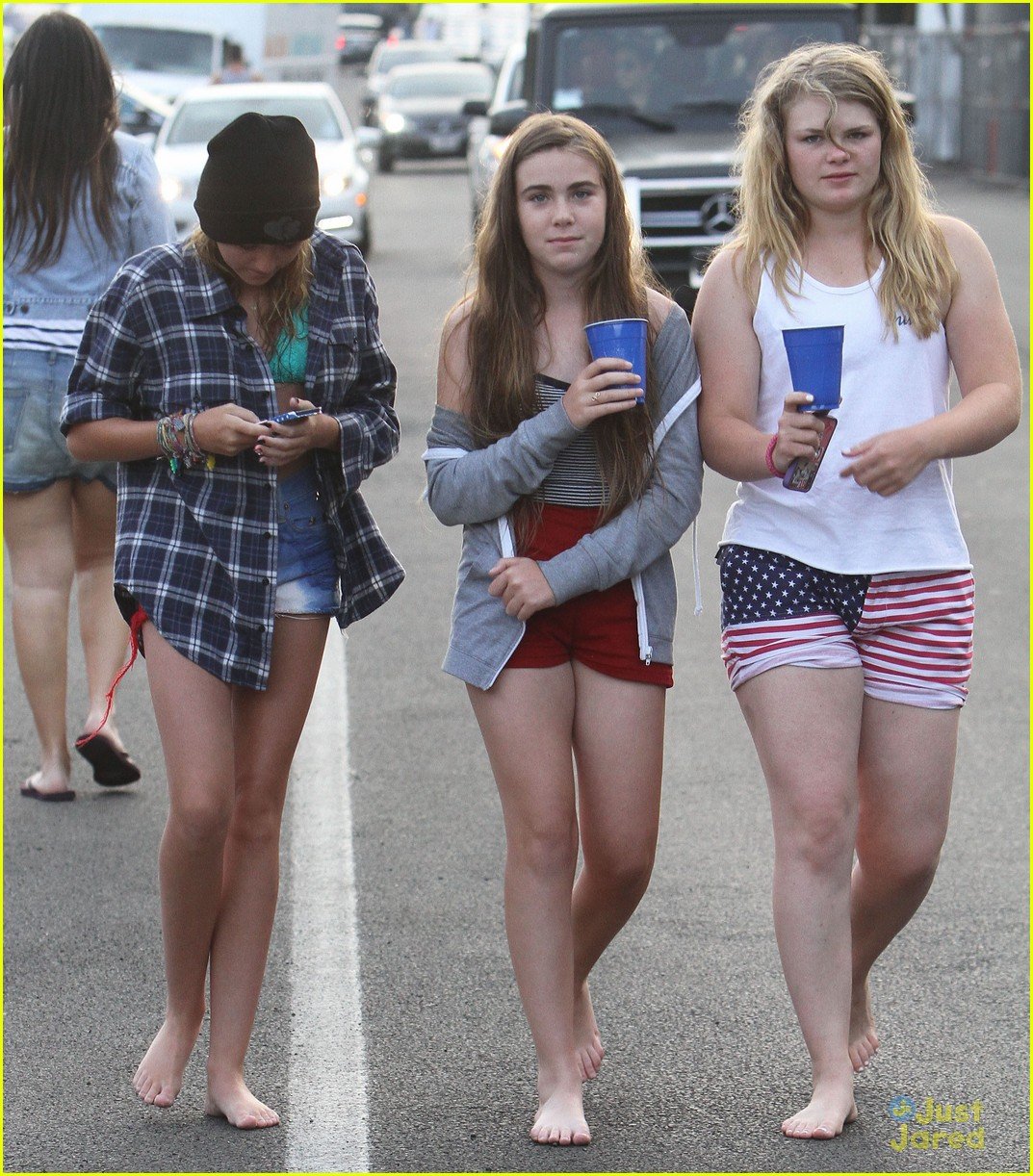 Full Sized Photo of noah cyrus 4th of july bikini 05 | Noah Cyrus ...