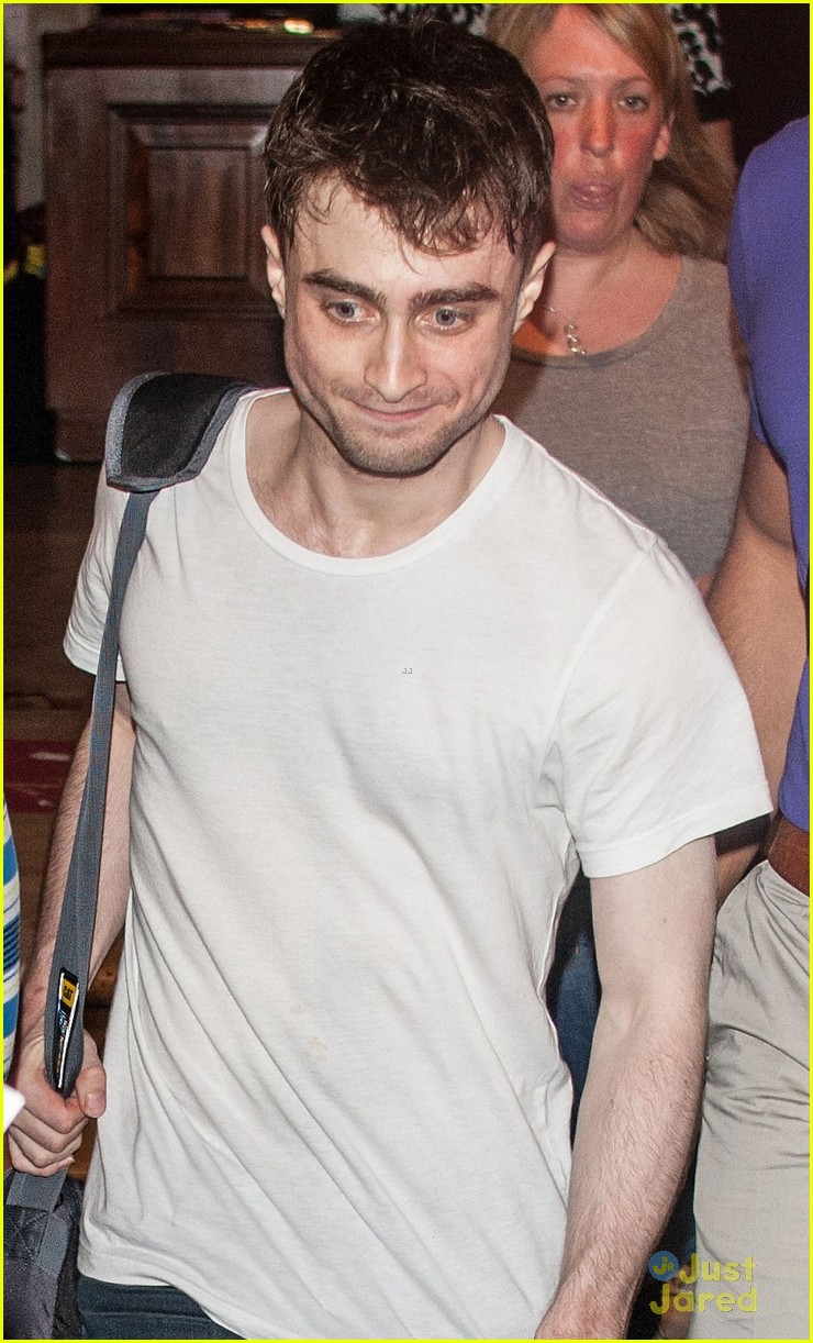 Daniel Radcliffe Returning to 'Young Doctor’s Notebook' | Photo 579808 ...