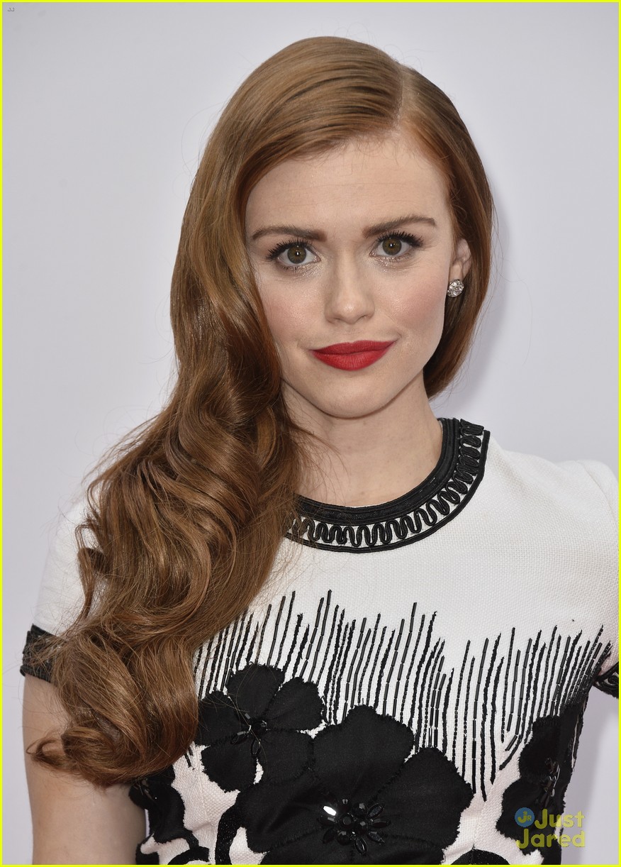 Full Sized Photo of holland roden red 2 premiere pretty 09 | Holland ...