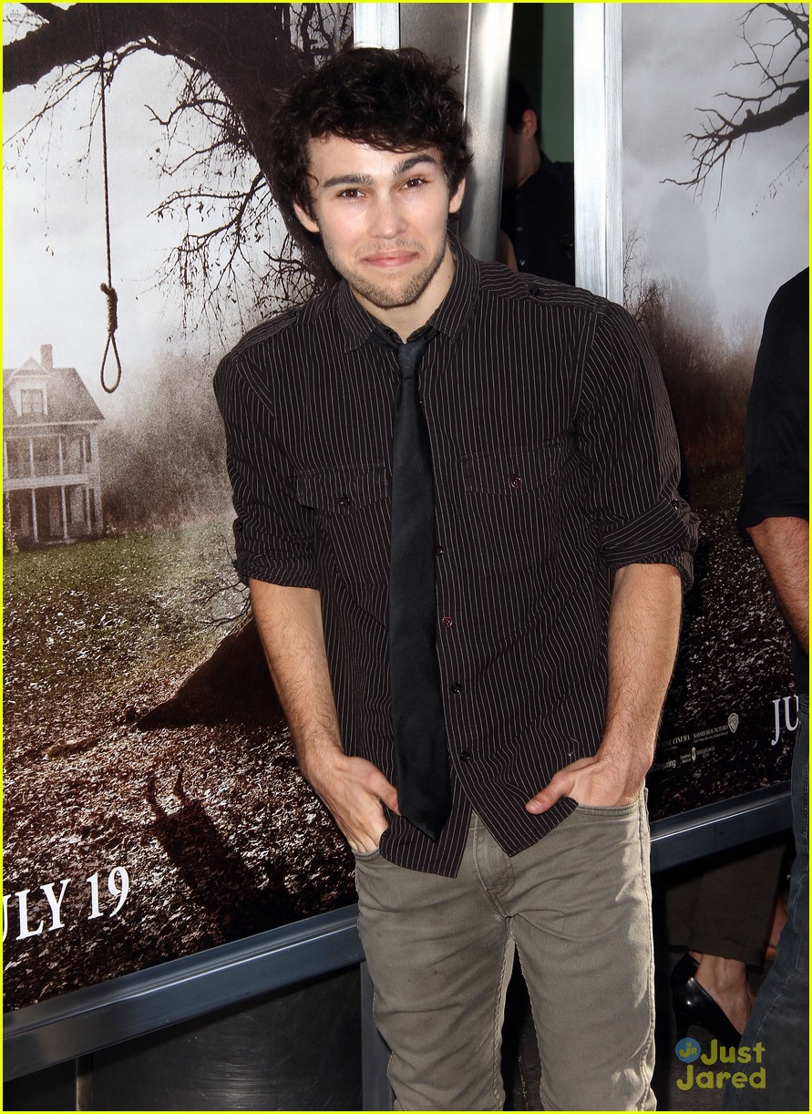 Jackson Rathbone & Max Schneider: 'The Conjuring' Premiere | Photo ...