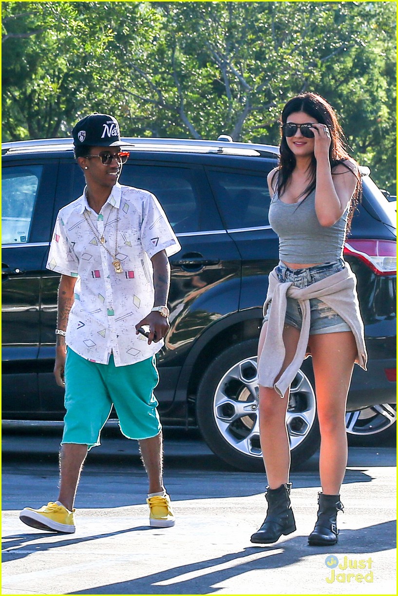 Full Sized Photo of kylie jenner catches a movie with lil twist 28 ...