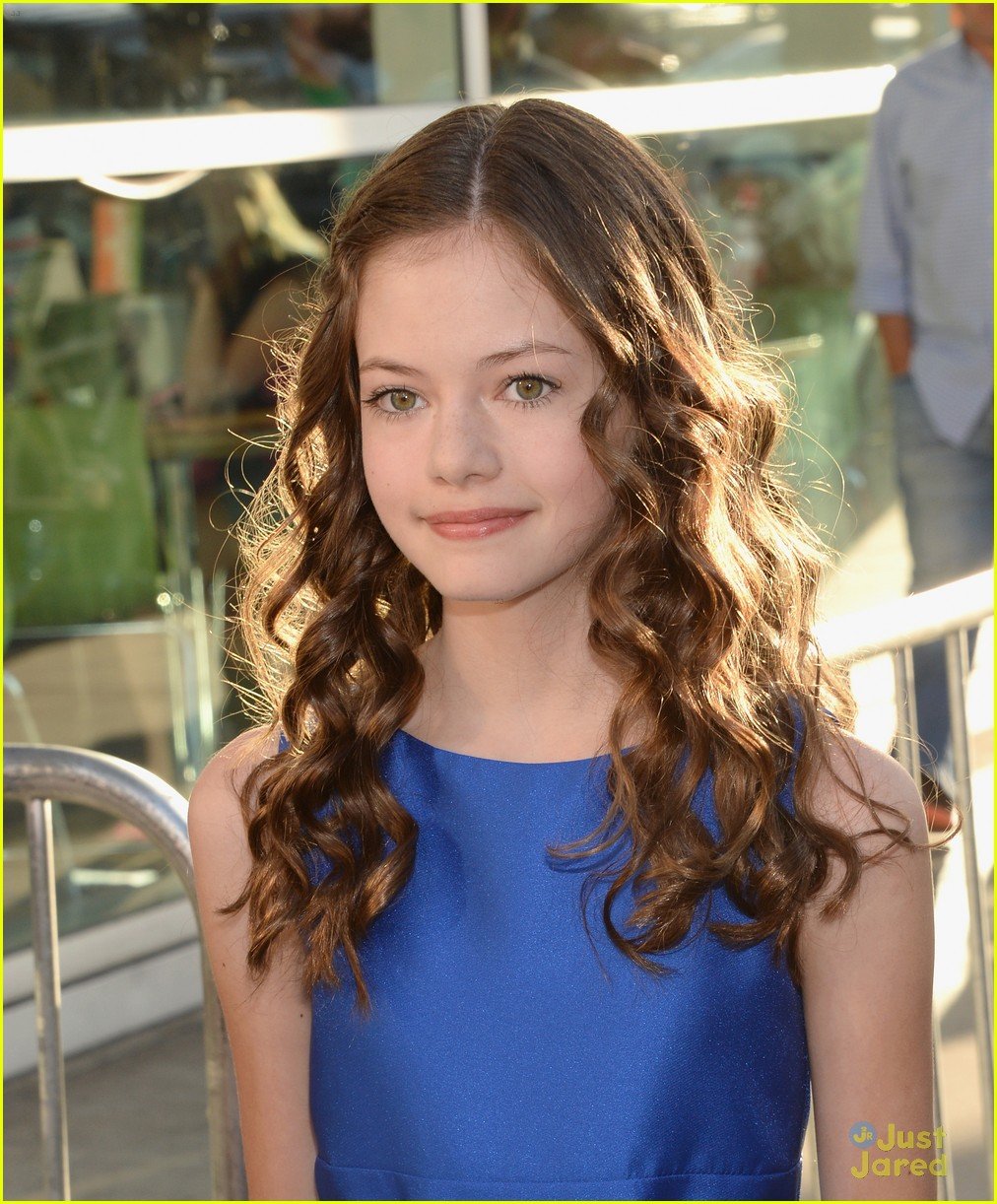 Mackenzie Foy Joins 'Interstellar'; Premieres 'The Conjuring' | Photo ...