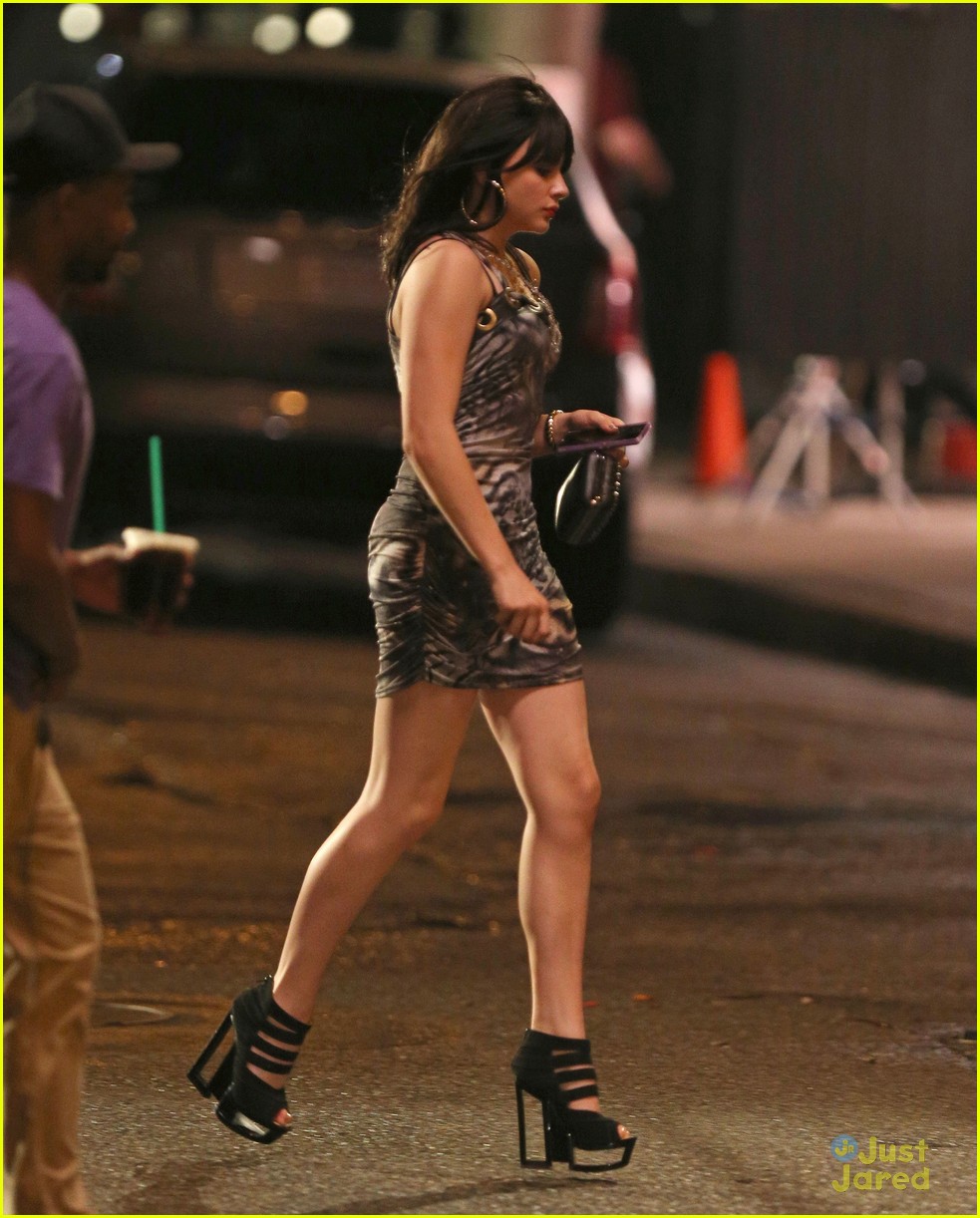 Sized Photo of chloe moretz the equalizer shoot 13 | Chloe Moretz: 'The Equalizer' Night Shoot | Just Jared Jr.