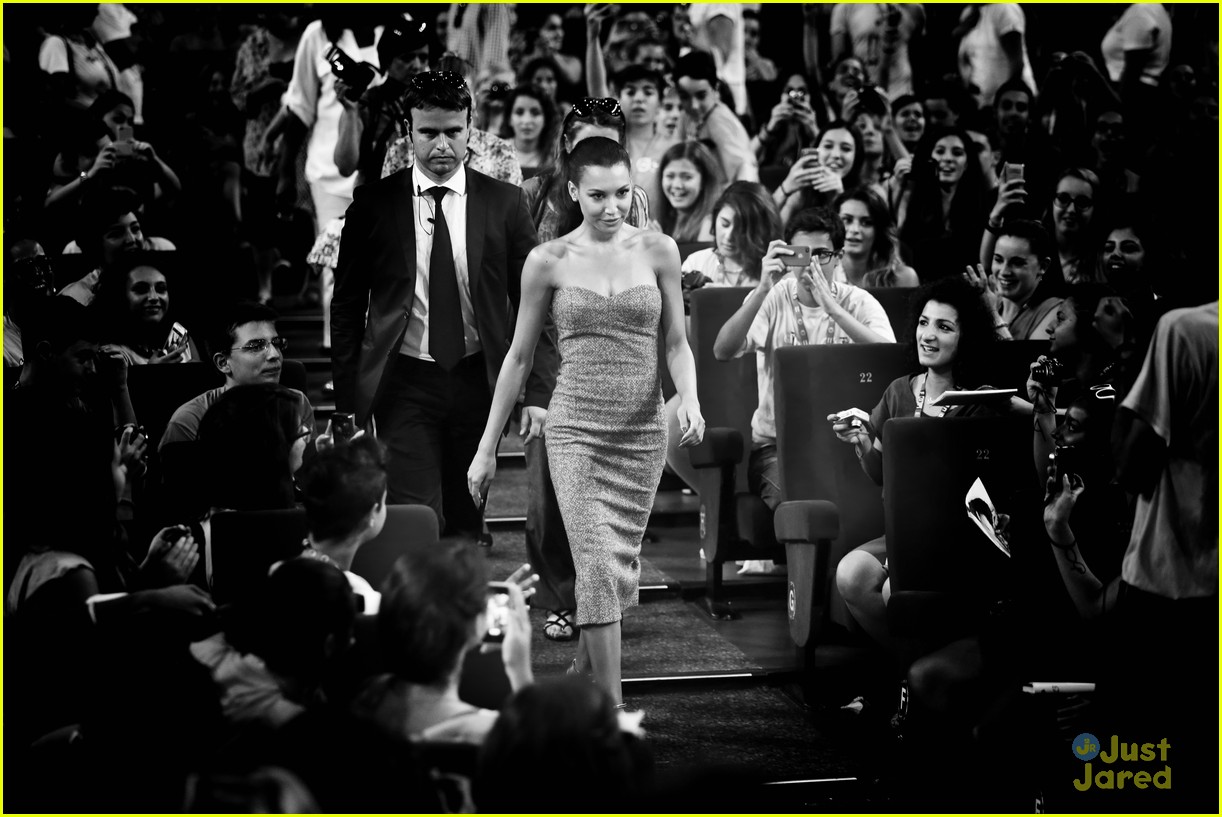 Naya Rivera: Moment of Silence for Cory Monteith at Giffoni Film