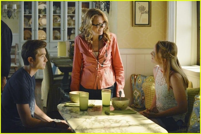 New 'switched At Birth' Tonight -- Lea Thompson Directs! 