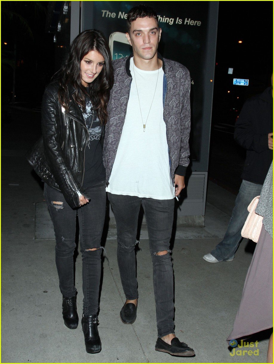 Shenae Grimes & Josh Beech Launch New Website | Photo 581227 - Photo ...