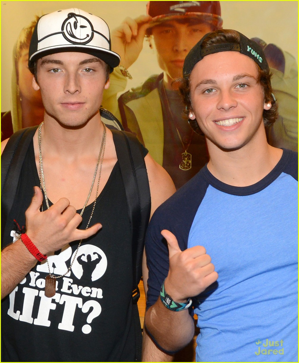 Emblem3: 'Nothing to Lose' Signing at The Grove | Photo 587446 - Photo ...