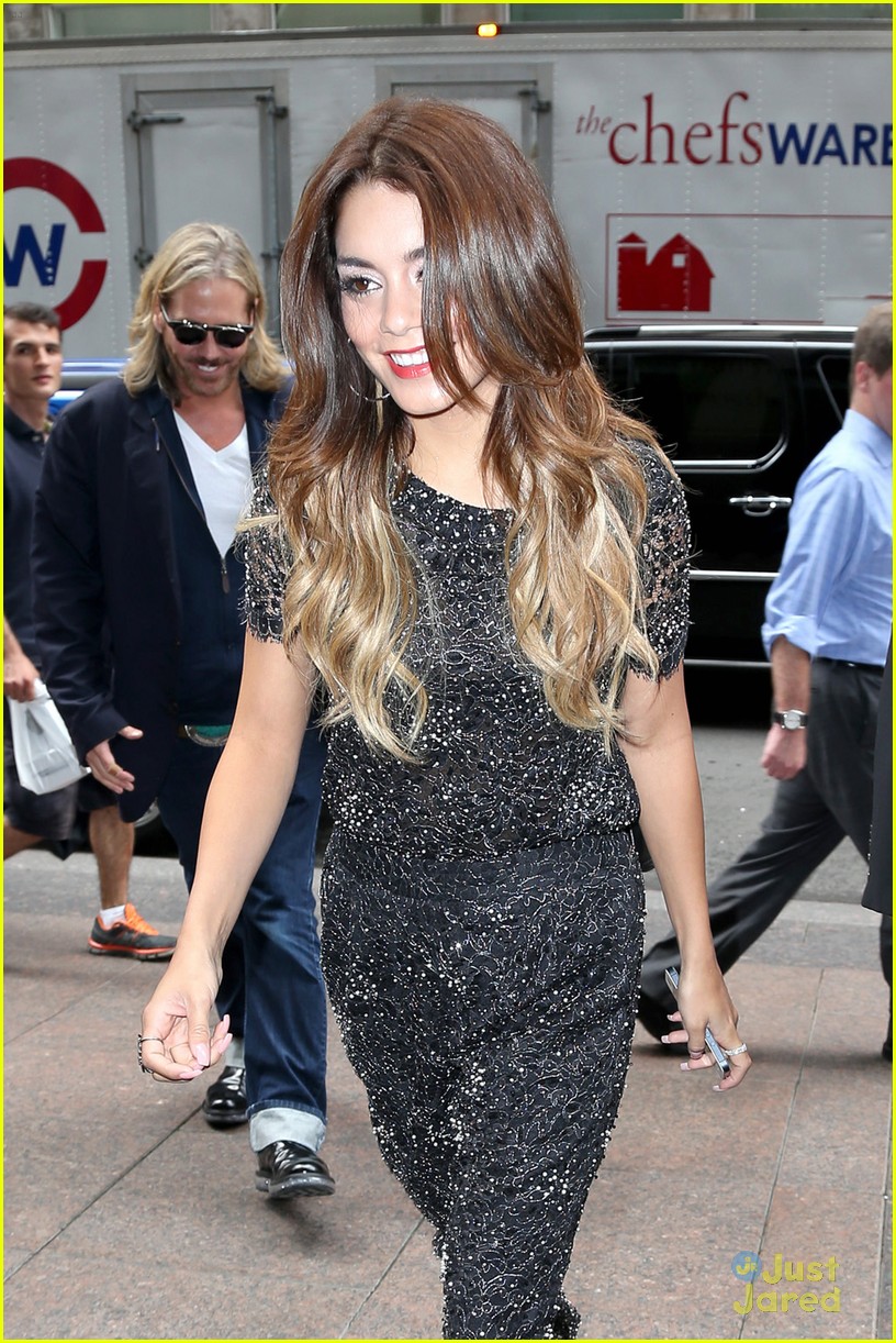 Vanessa Hudgens: 'Jimmy Fallon' Appearance Tonight! | Photo 585749