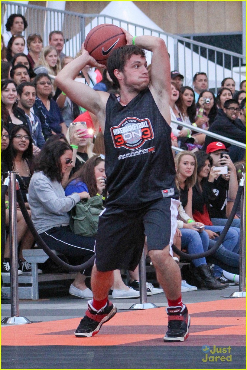 Josh Hutcherson SBNN Celebrity Basketball Game! Photo 585993 Photo