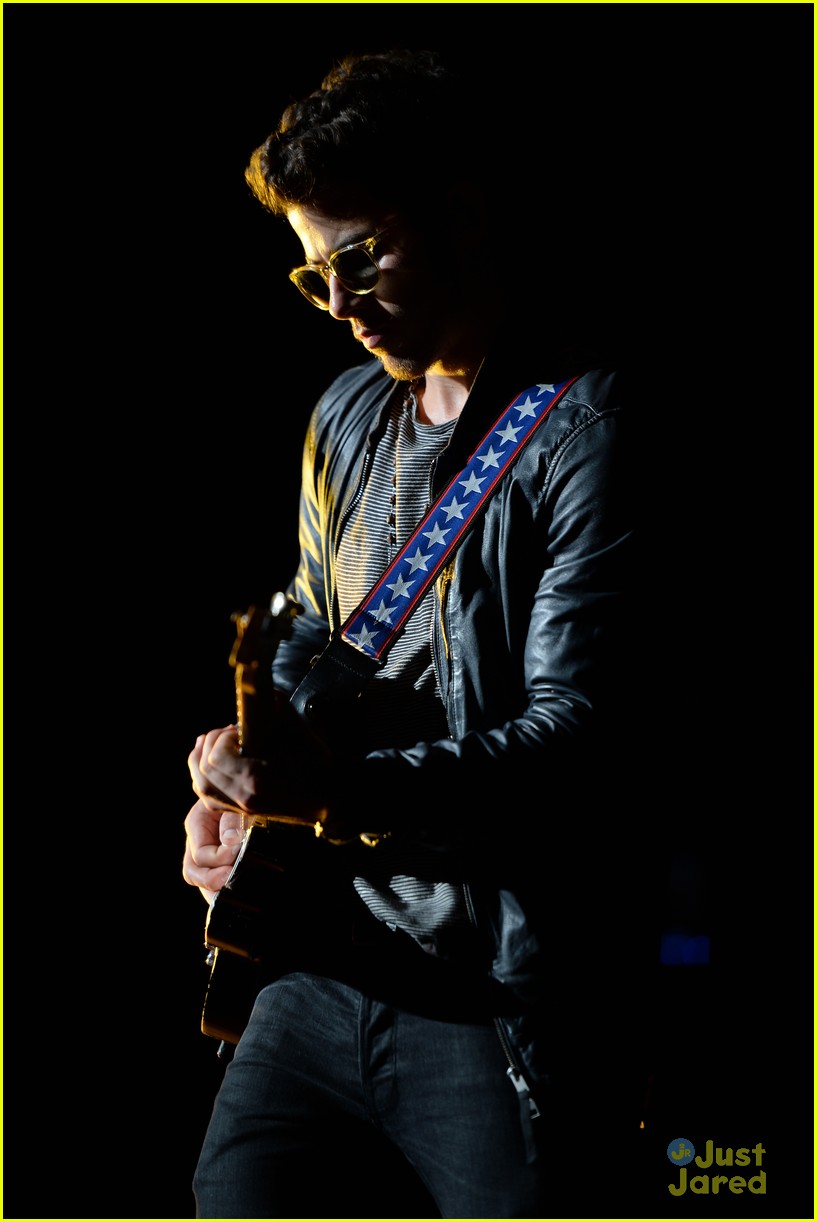 Jonas Brothers West Palm Beach Concert Pics! Photo 583916 Photo