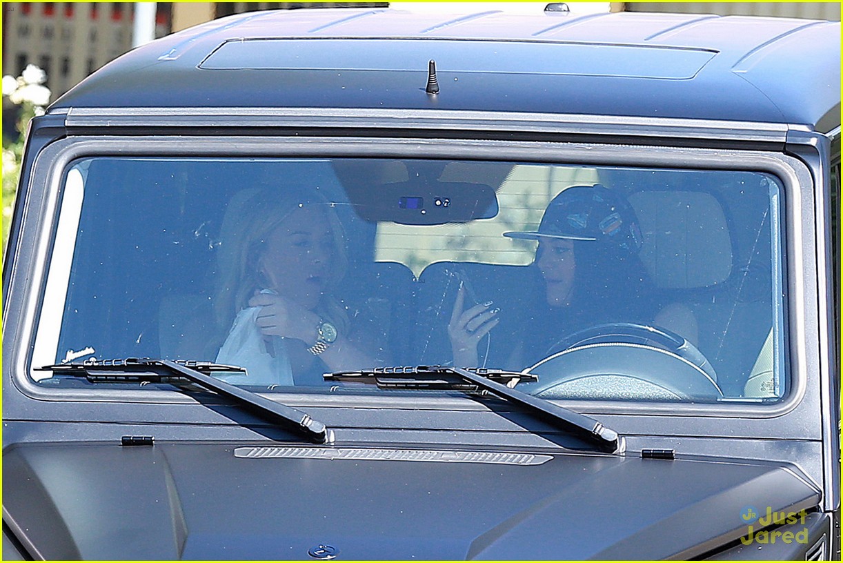 Kylie Jenner Gets Her Driver's License! | Photo 587753 - Photo Gallery ...