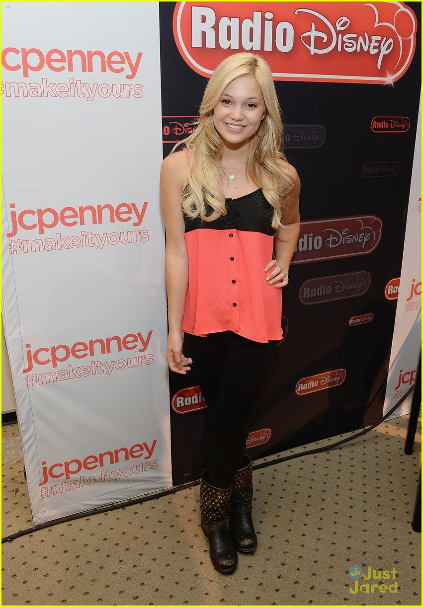 Olivia Holt: Radio Disney & jcpenney Mall Meet Up! | Photo 583937 ...