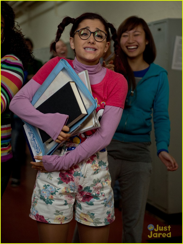 Jennette Mccurdy New Swindle Trailer And Pics Photo 585758 Photo Gallery Just Jared Jr 6140