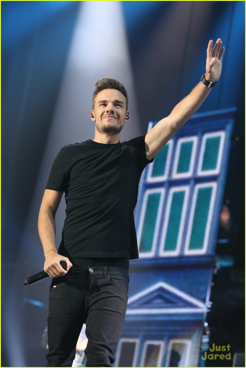 One Direction Australia Concert Pics! Photo 601017 Photo Gallery