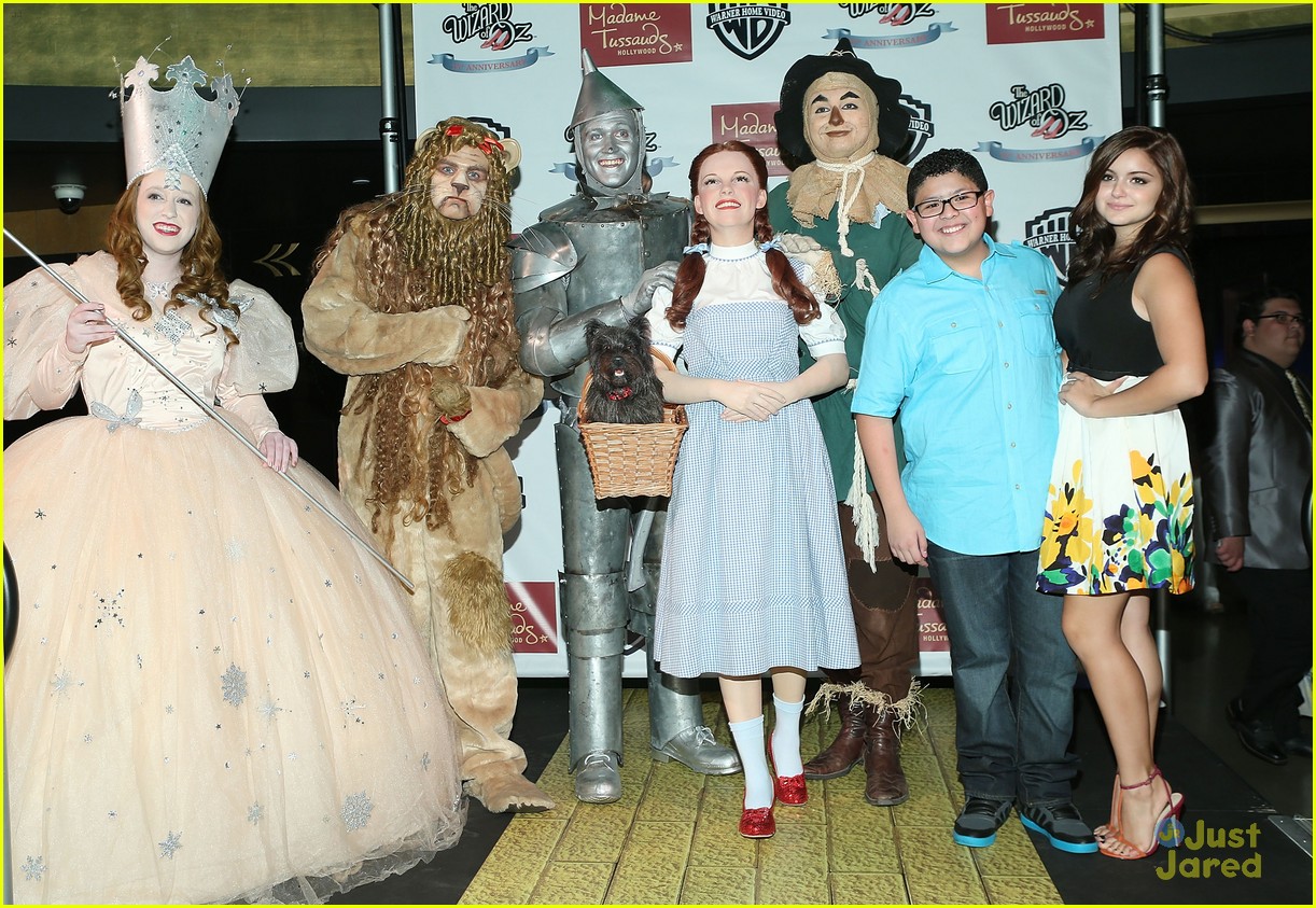 Ariel Winter & Rico Rodriguez: 'Wizard of Oz 3D' Premiere! | Photo ...