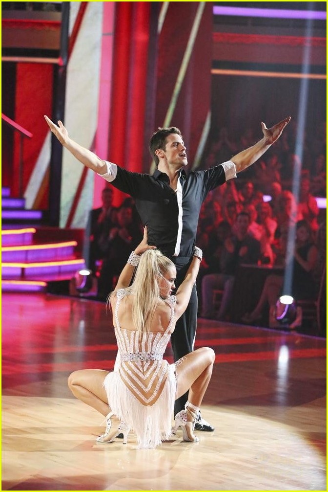 Brant Daugherty & Peta Murgatroyd Cha Cha on 'DWTS' Watch Now