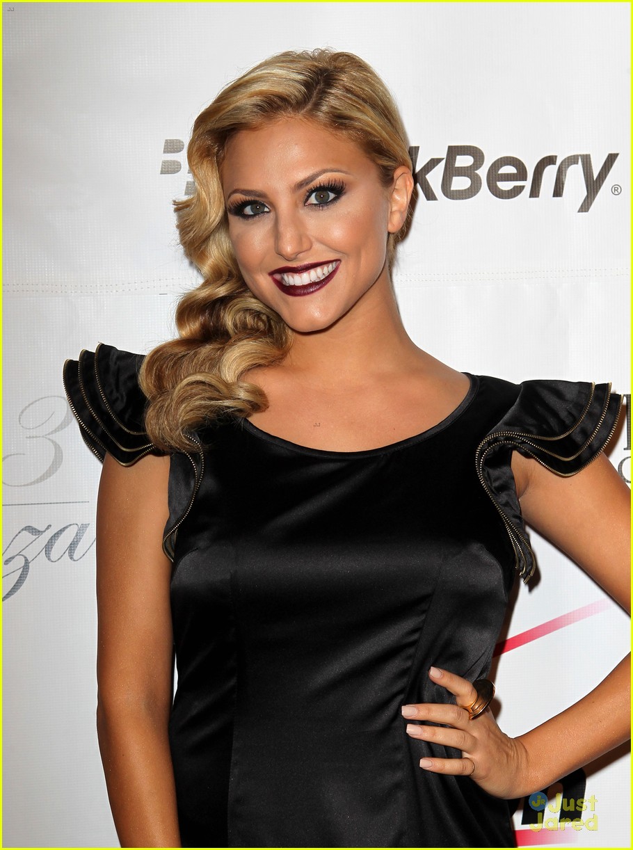 Cassie Scerbo & Josie Loren: El Sueno De Esperanza Gala 2013 | Photo