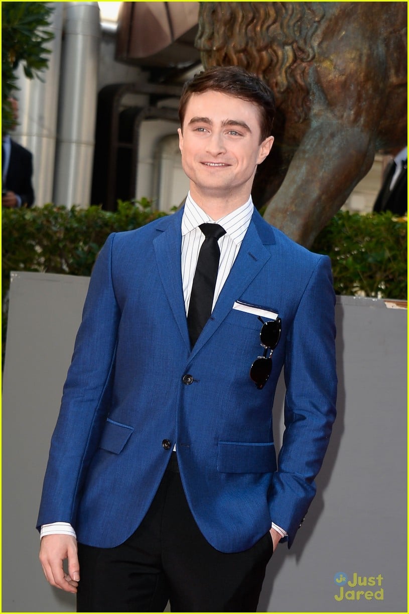 Full Sized Photo of daniel radcliffe darlings venice 06 Daniel