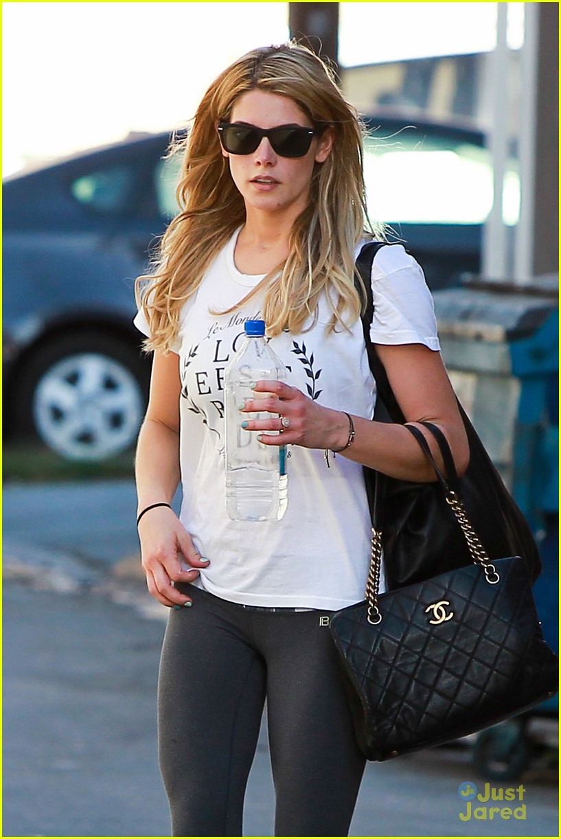 Full Sized Photo of ashley greene steps out studio city 10 | Ashley