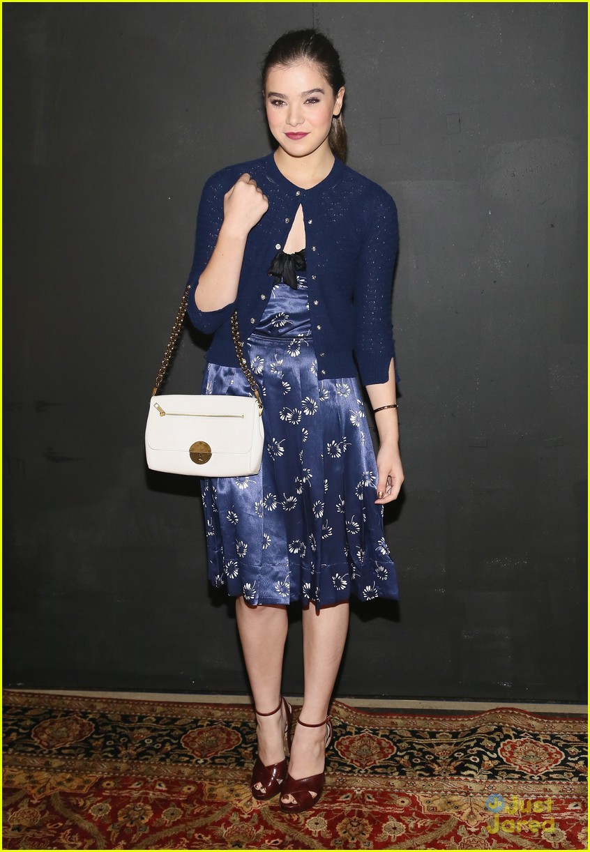 Hailee Steinfeld Marc Jacobs Fashion Show And Modern Muse Launch Photo 597391 Photo Gallery 7508