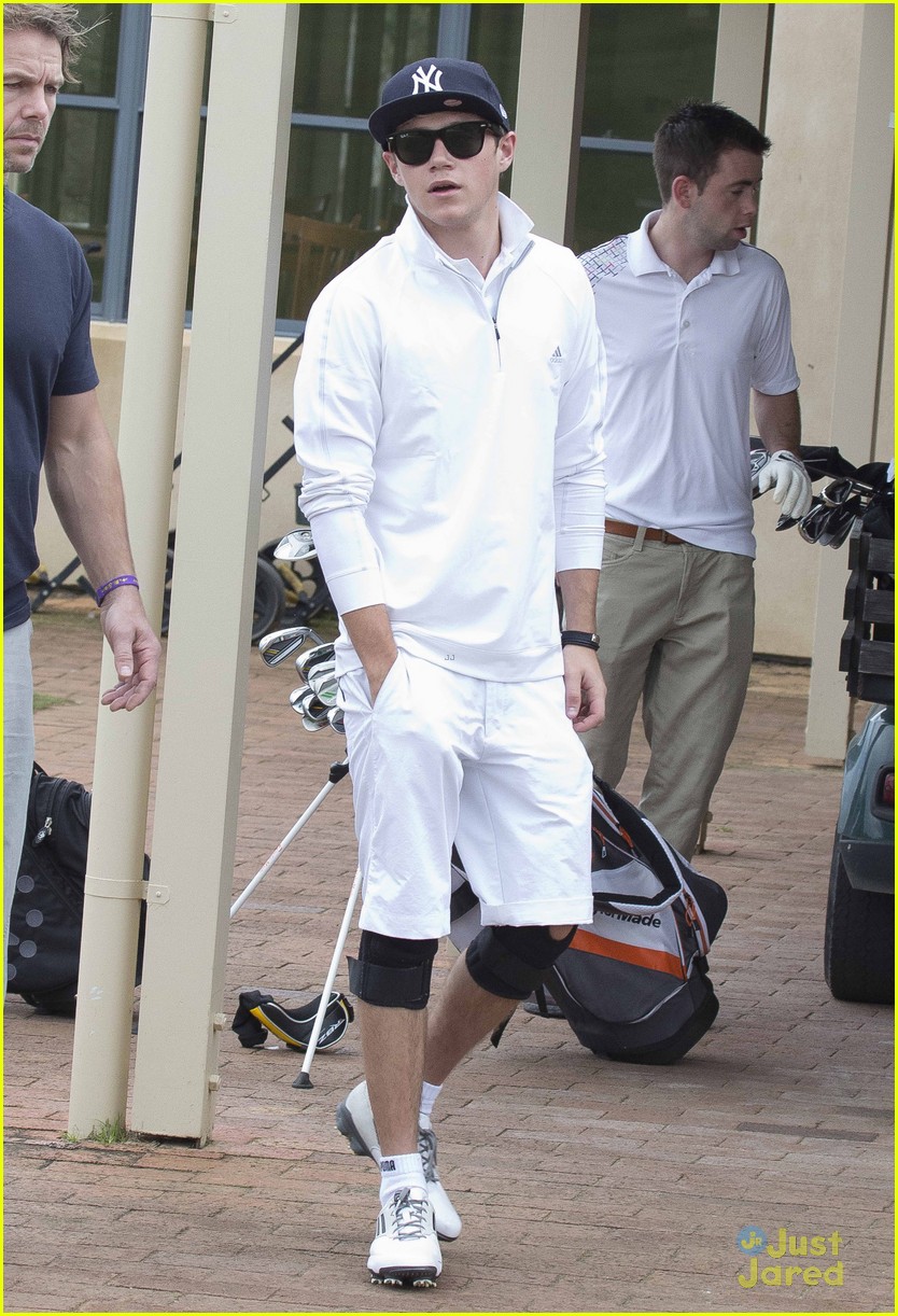 Harry Styles & Niall Horan Australian Golf Buddies! Photo 600767