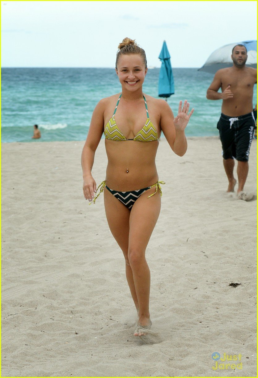 835px x 1222px - Hayden Panettiere: Labor Day Weekend in Miami!: Photo 593237 | Hayden  Panettiere Pictures | Just Jared Jr.
