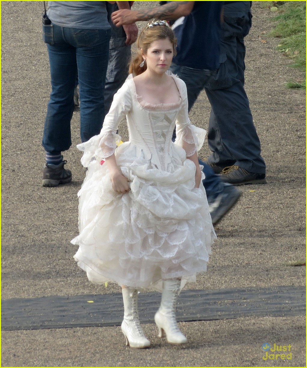 Anna Kendrick as Cinderella in 'Into The Woods' - First Pics! | Photo ...