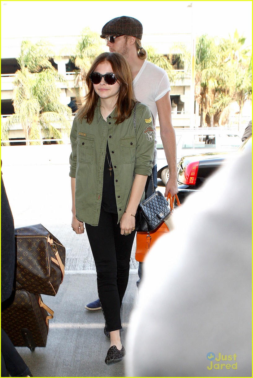 Chloe Moretz: LAX Take Off | Photo 598997 - Photo Gallery | Just Jared Jr.