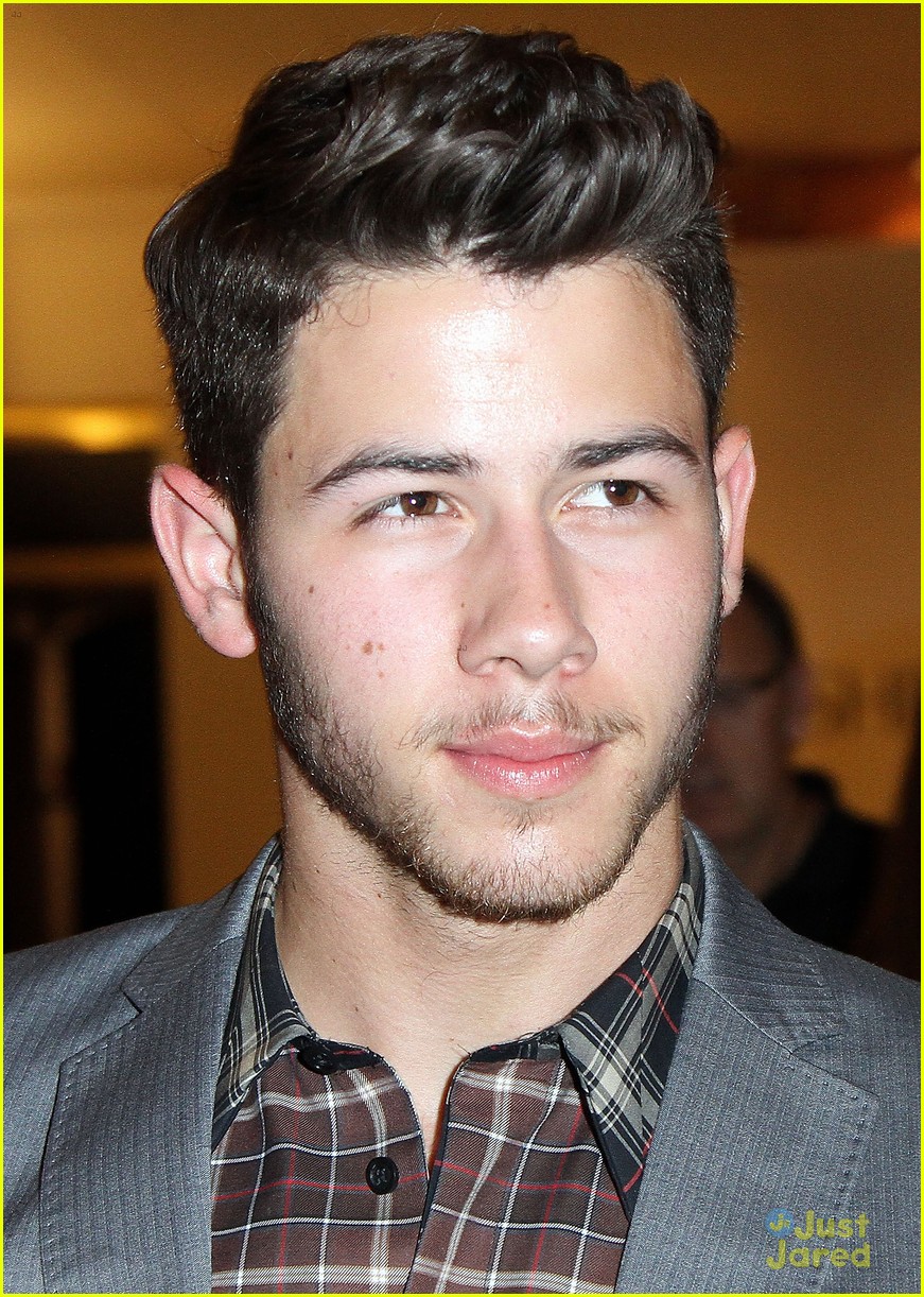 Nick Jonas & Olivia Culpo Hit New York Fashion Week | Photo 596193 ...